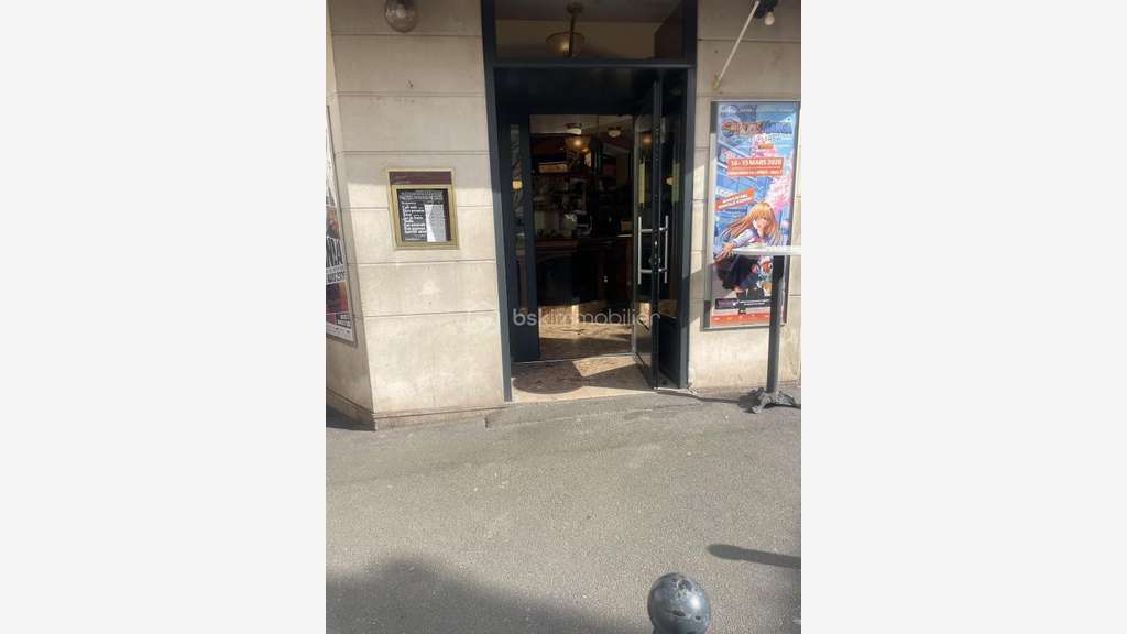 AV brasserie empl recherché faible loyer à Vanves