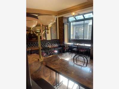 AV brasserie empl recherché faible loyer à Vanves