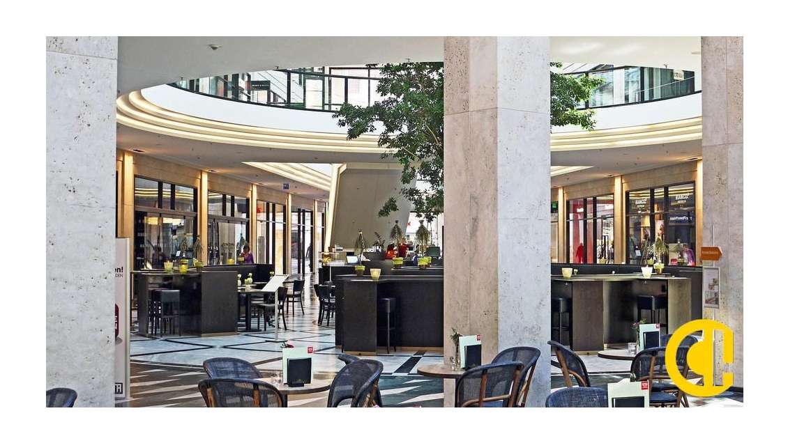 Brasserie d'angle 255m² à vendre à Vaulx en Velin