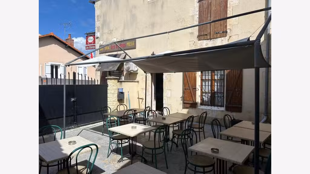 Cède bar tabac presse chambres d'hôtes à Verrieres
