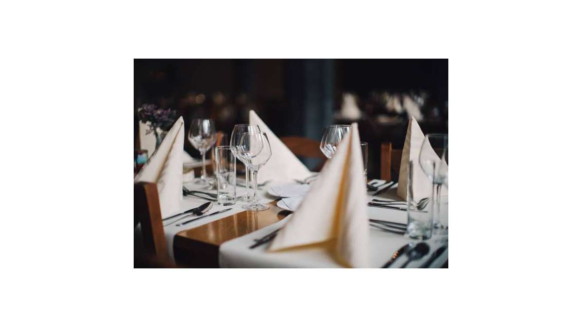 AV restaurant à Versailles Saint-Louis Rive Gauche