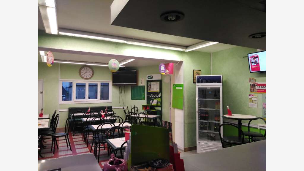 AV bar FDJ PMU épicerie et logement centre Manche