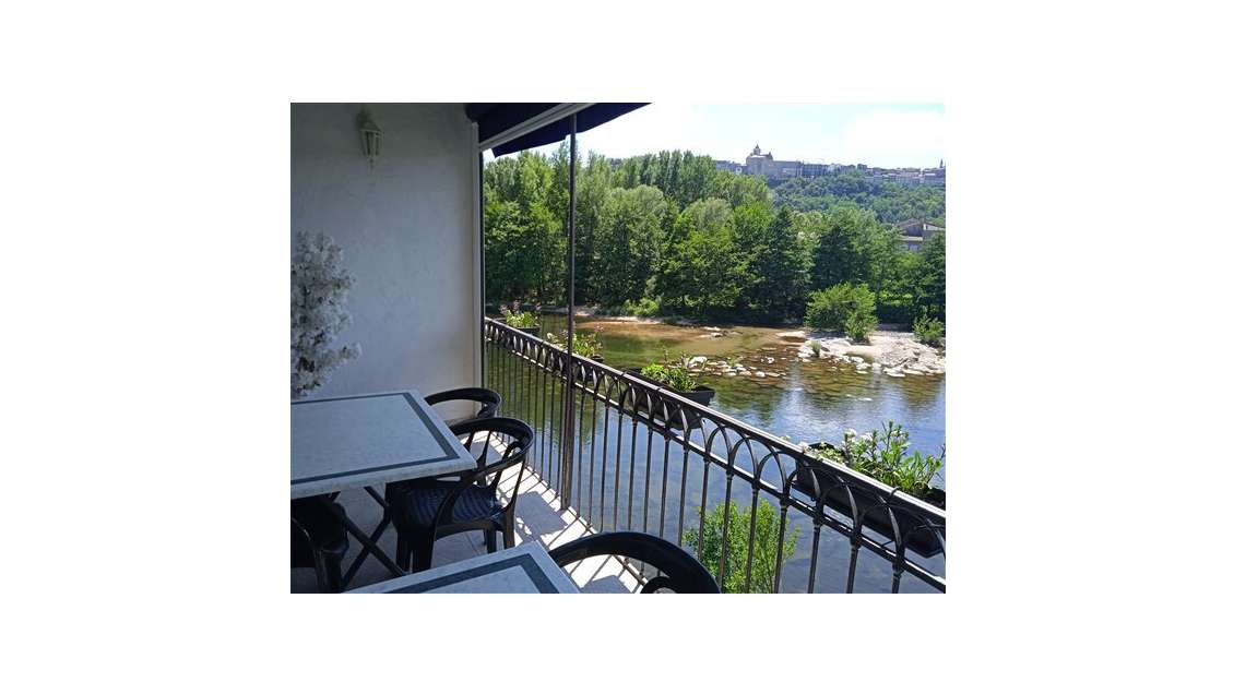 Vente bar restaurant petit prix à Aubenas