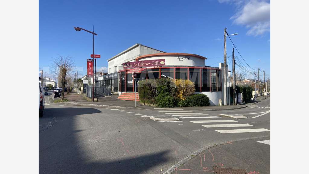 Vente bar restaurant d'angle empl 1er ordre à Rezé