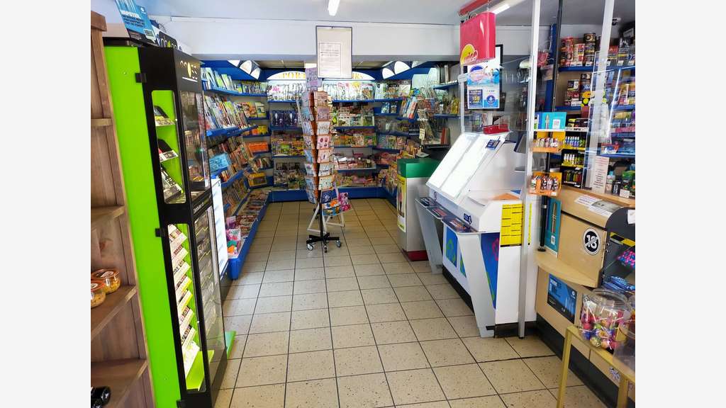 Cession bar tabac FDJ PMU avec logement à Laval