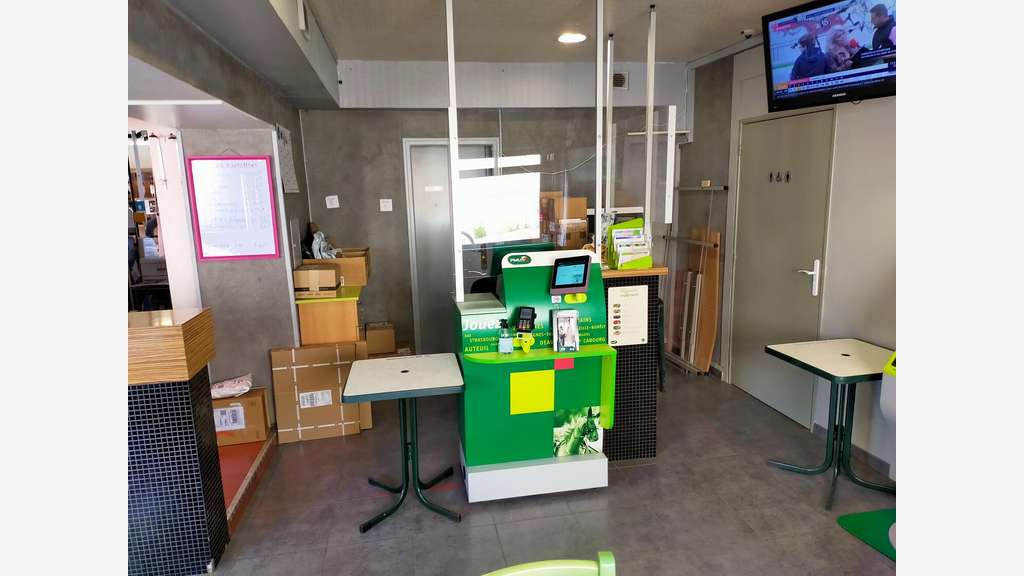 Cession bar tabac FDJ PMU avec logement à Laval