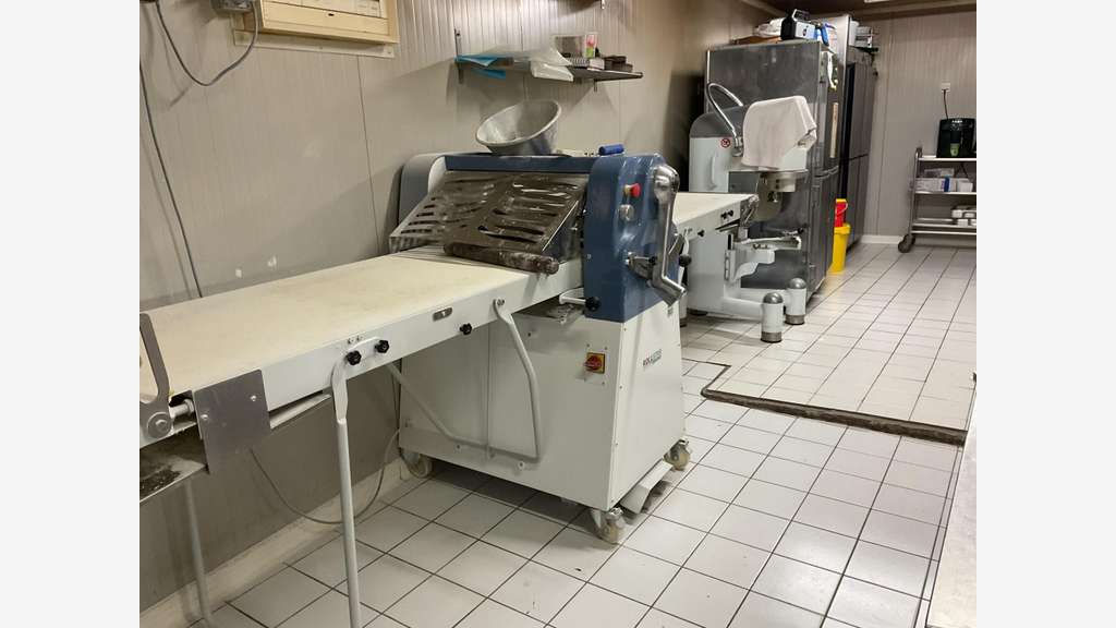 Av incontournable boulangerie Gers fermée 2 js/s