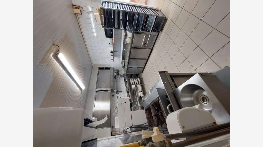 AV Belle boulangerie en station balnéaire Morbihan