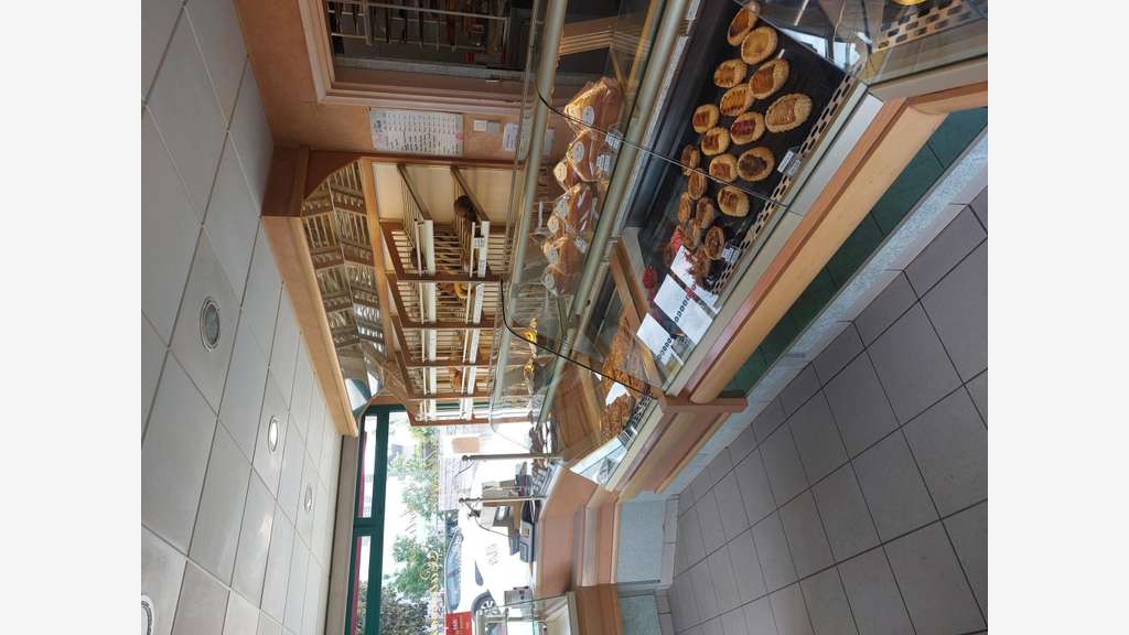 AV Belle boulangerie en station balnéaire Morbihan