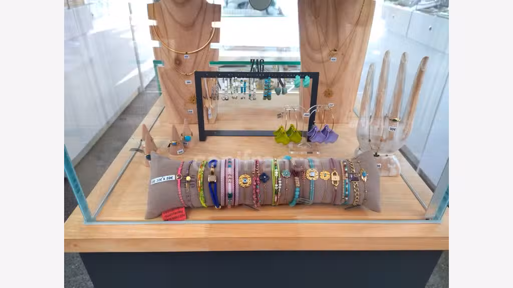 Vente FDJ bijoux à Aigues Mortes intra-muros