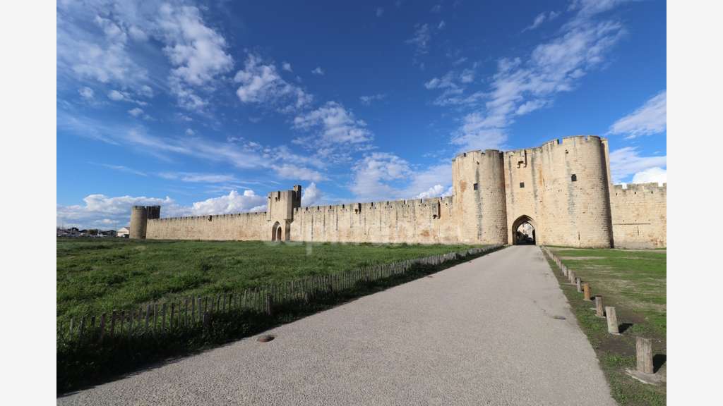 Vente FDJ bijoux à Aigues Mortes intra-muros