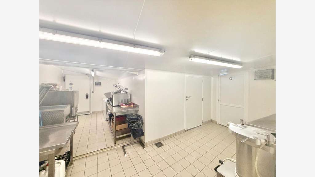 A vendre boucherie charcuterie traiteur à Ernée