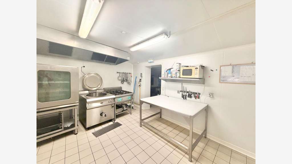 A vendre boucherie charcuterie traiteur à Ernée