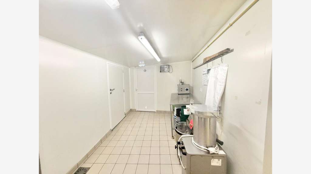 A vendre boucherie charcuterie traiteur à Ernée