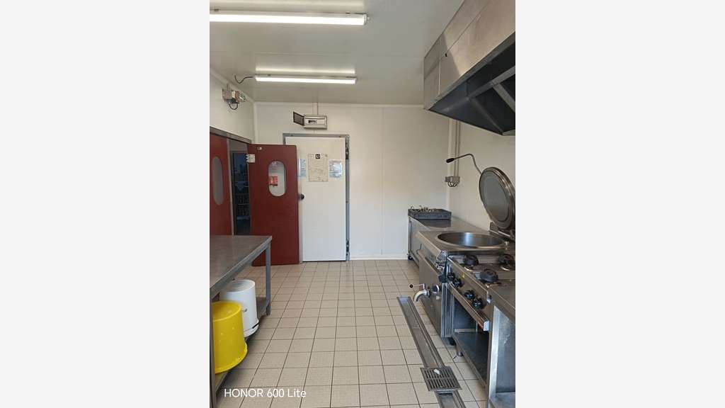 A céder boucherie charcuterie traiteur dept Landes