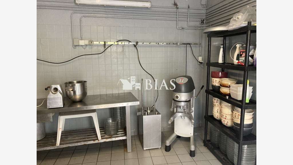 Vente boucherie sans concurrence centre ville 45