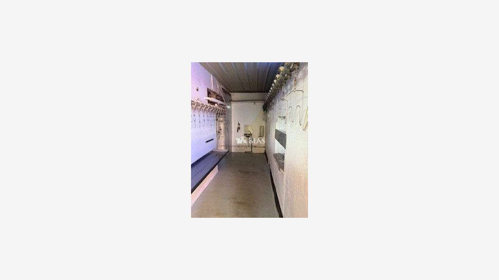 Cède abattoir de volailles et vente au détail 45