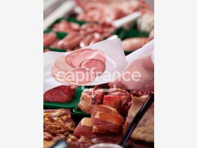 Boucherie charcuterie à vendre bel emplacement 38