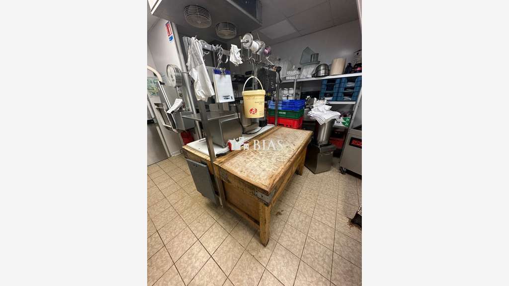 Cède boucherie sous marché couvert halles Yvelines