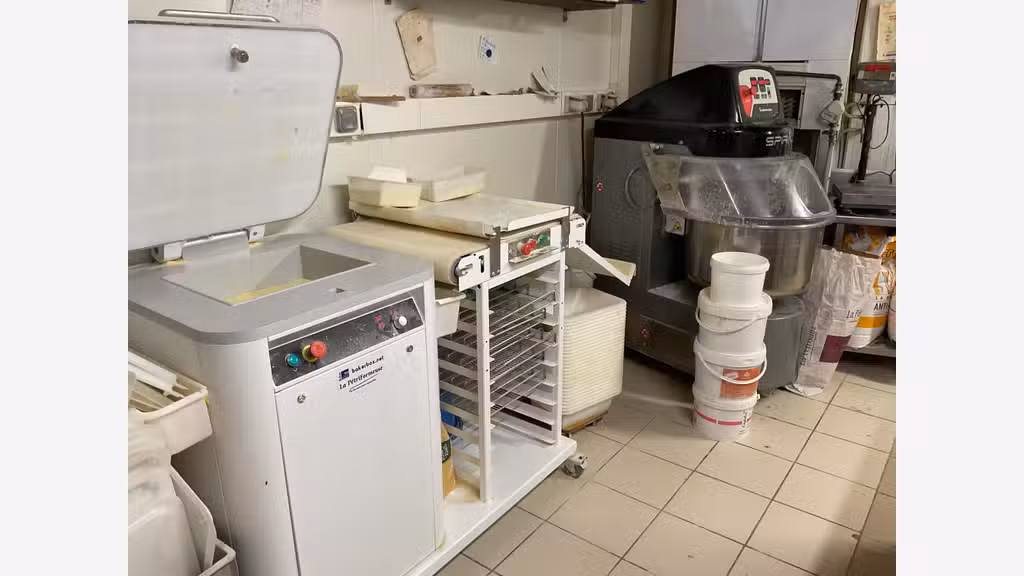 Vente boulangerie autonome dans le Tarn