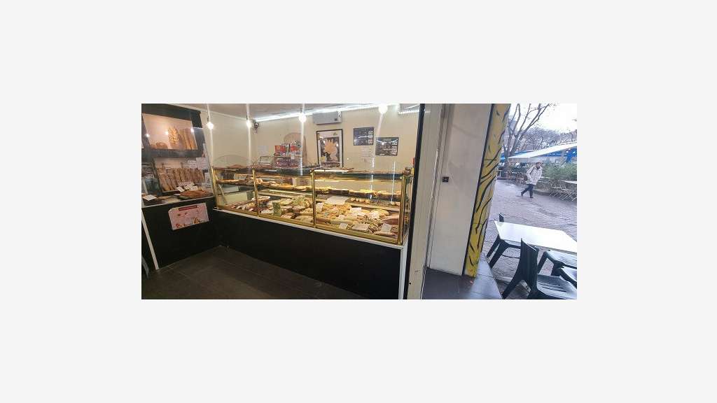 AV boulangerie en quartier dynamique de Marseille