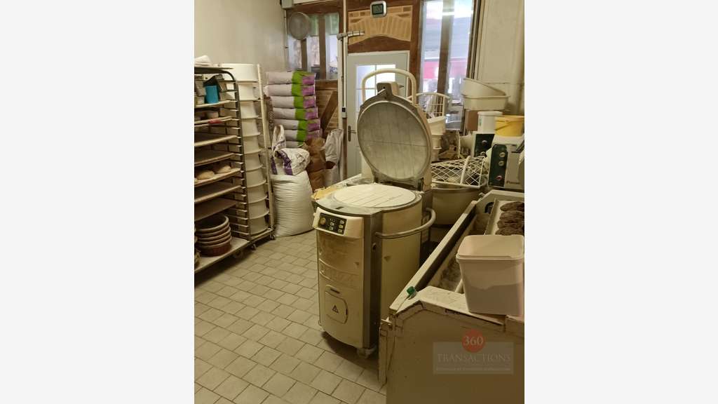 A vendre boulangerie murs et fonds à Monpazier