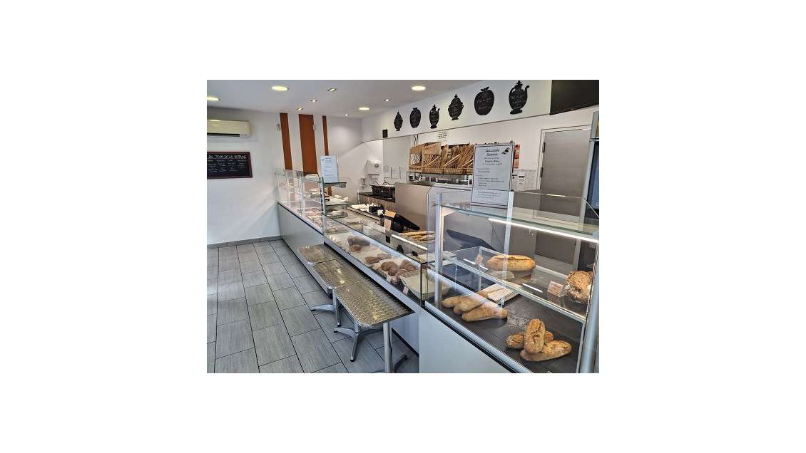 Av affaire avec potentiel Important dans l'Ain 01