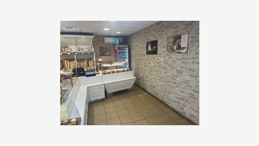 AV belle boulangerie à 200m de la mer Côte d'Azur