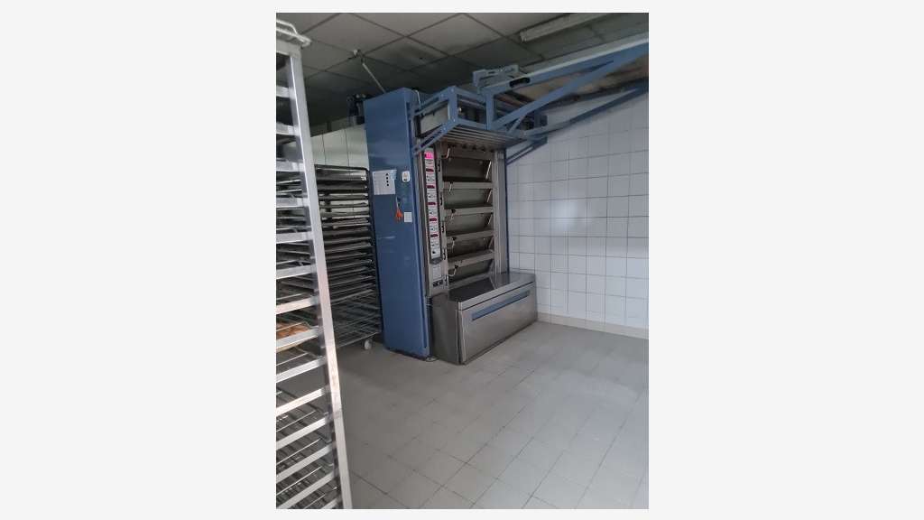 Vente  affaire du 13 avec de beaux volumes