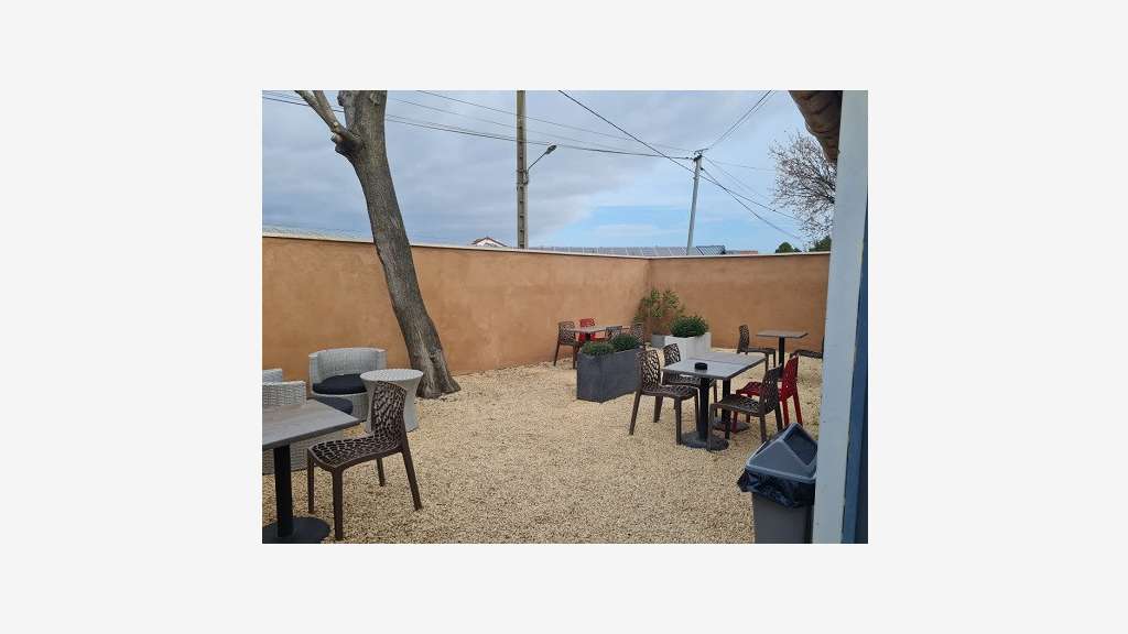Vente  affaire du 13 avec de beaux volumes