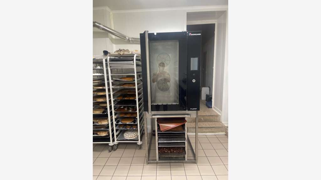 Boulangerie à vendre Pays d'Aix, angle et terrasse
