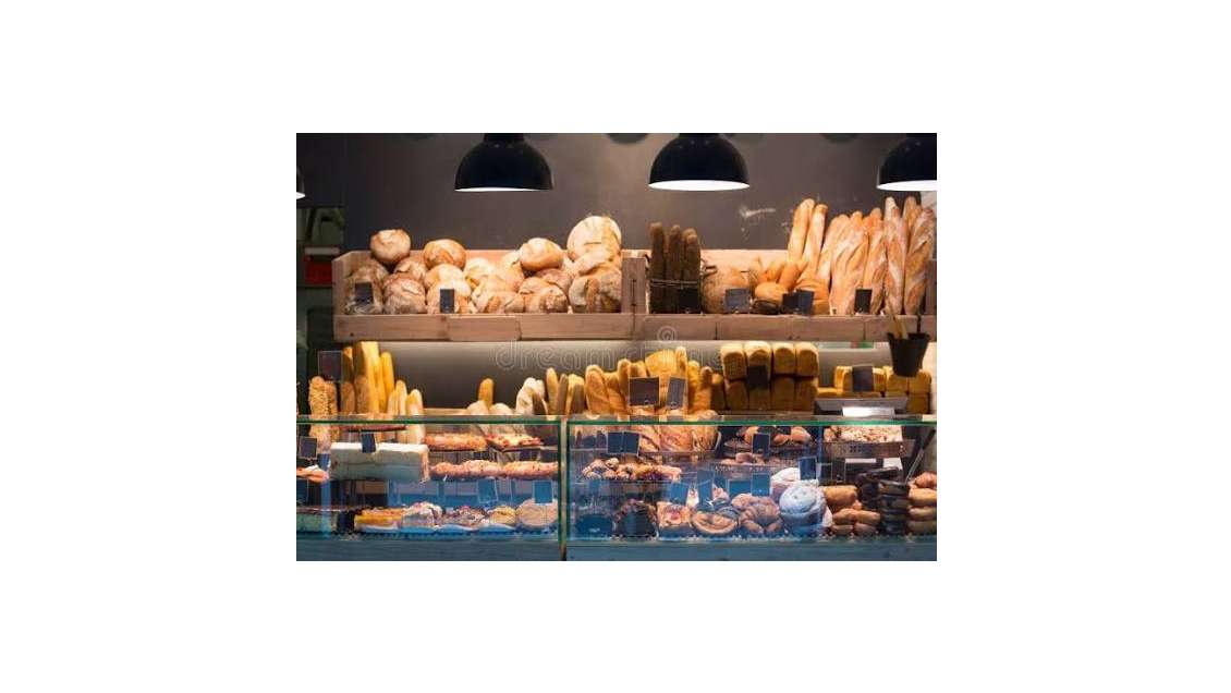 AV belle boulangerie d'un quartier commercial 14