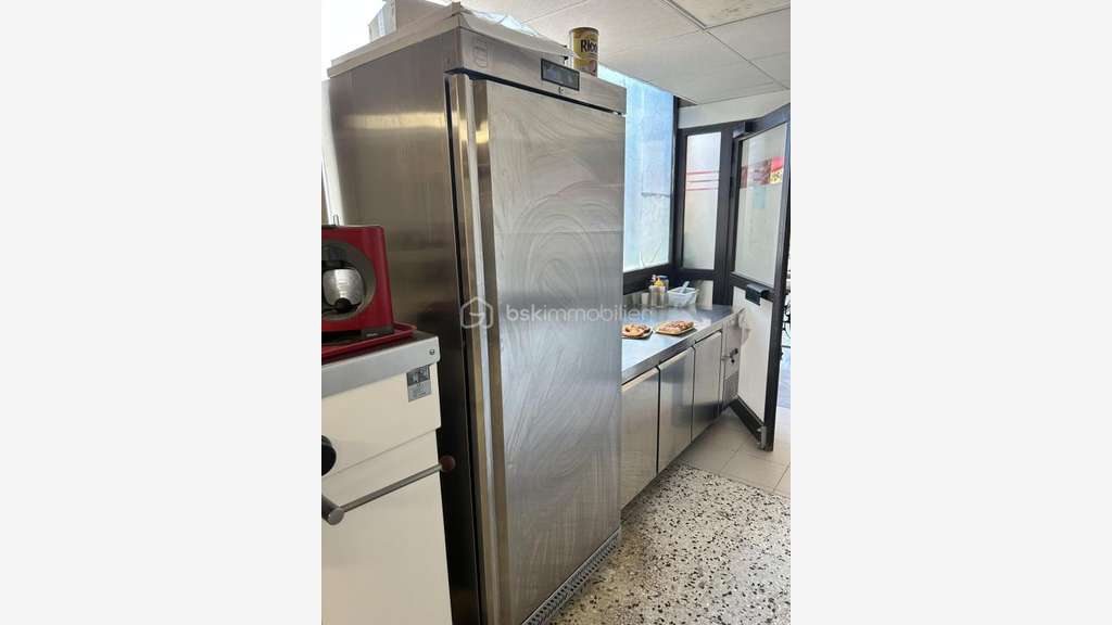 AV boulangerie clé en main + terrasse + logement