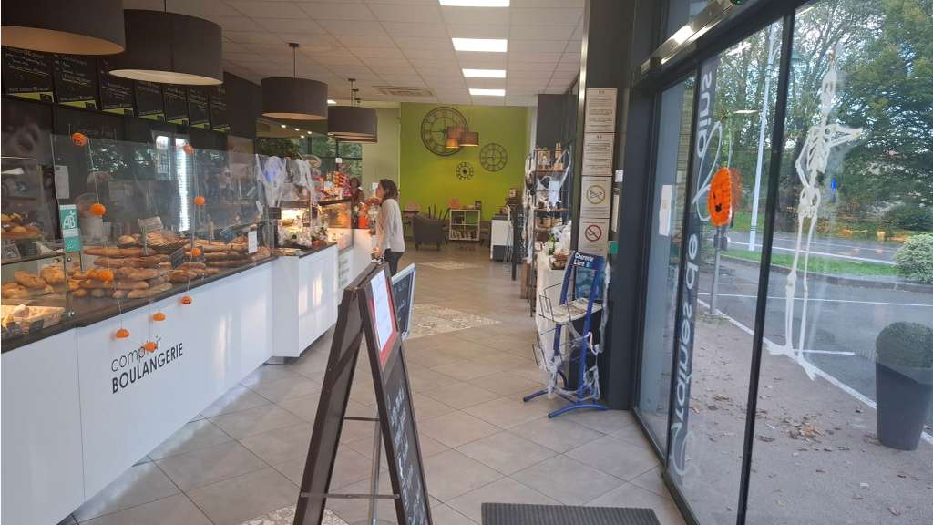 🍞 À vendre boulangerie pâtisserie restauration 16