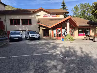 Deux boulangeries pâtisseries secteur touristique