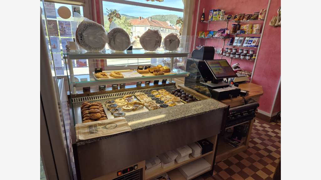 Deux boulangeries pâtisseries secteur touristique
