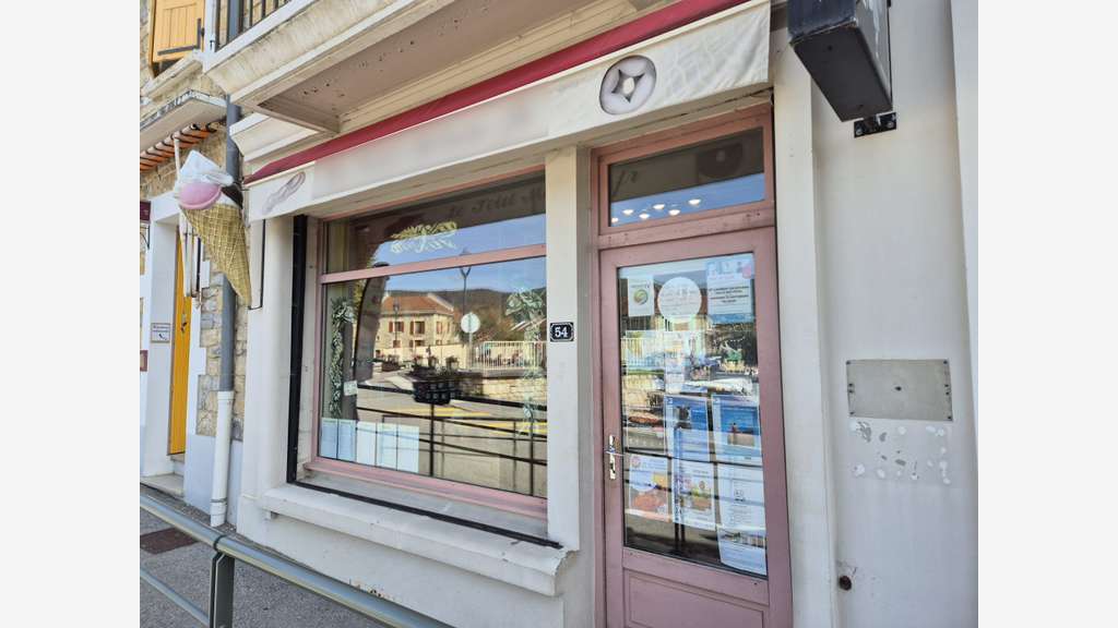 Deux boulangeries pâtisseries secteur touristique