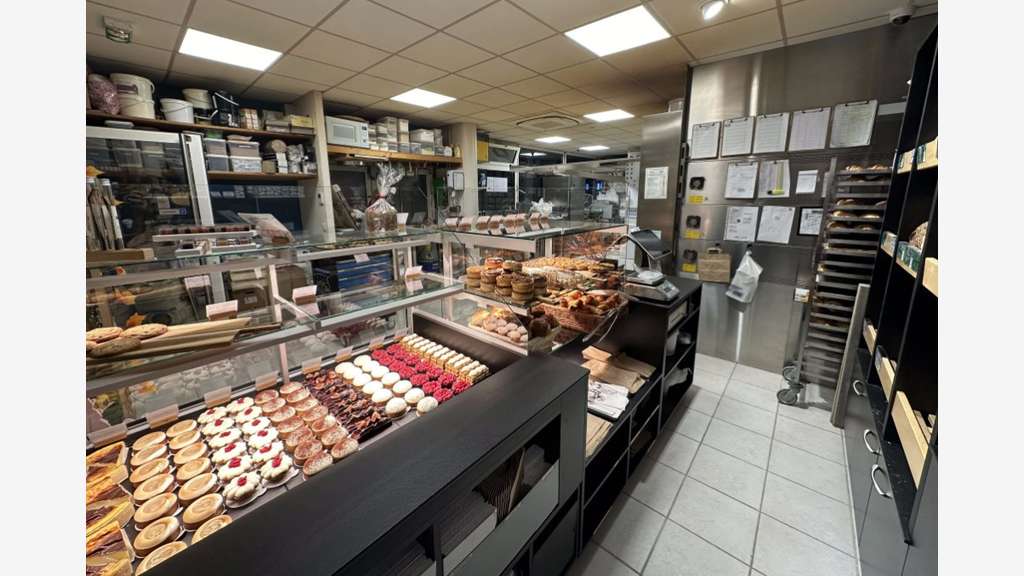 AV unique boulangerie du village proche d'Annecy