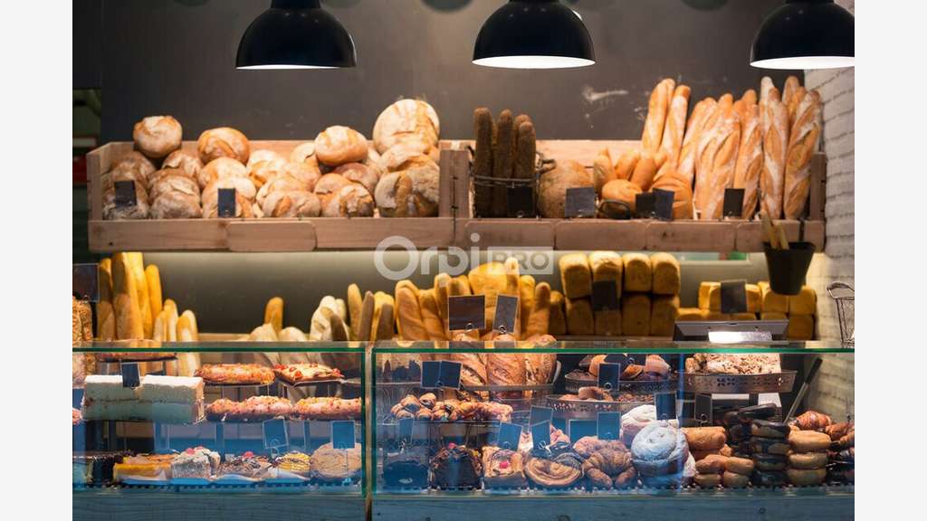 AV boulangerie pâtisserie + studio 30m² à Hyères 