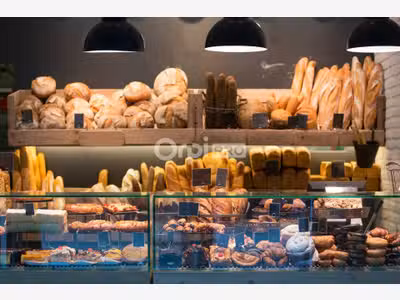 AV boulangerie pâtisserie + studio 30m² à Hyères 