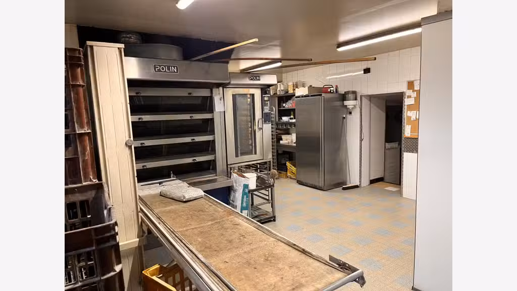 AV boulangerie pâtisserie fort passage en Isère