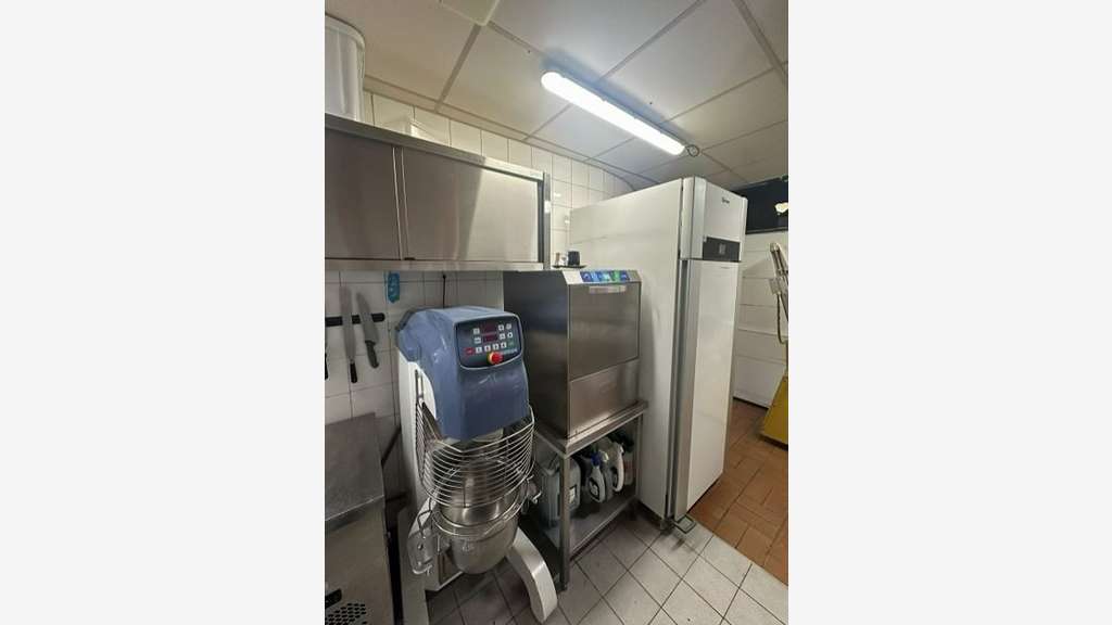 AV belle boulangerie sur axe de passage Isère 38