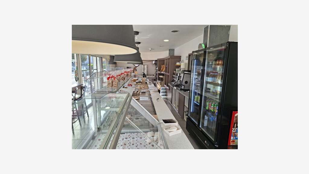 AV belle boulangerie sur axe de passage Isère 38