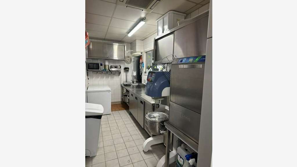 AV belle boulangerie sur axe de passage Isère 38