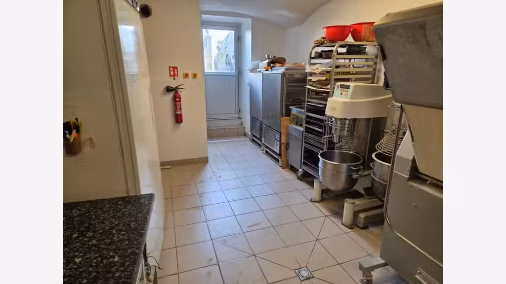 Cède boulangerie de village proche Lons le Saunier