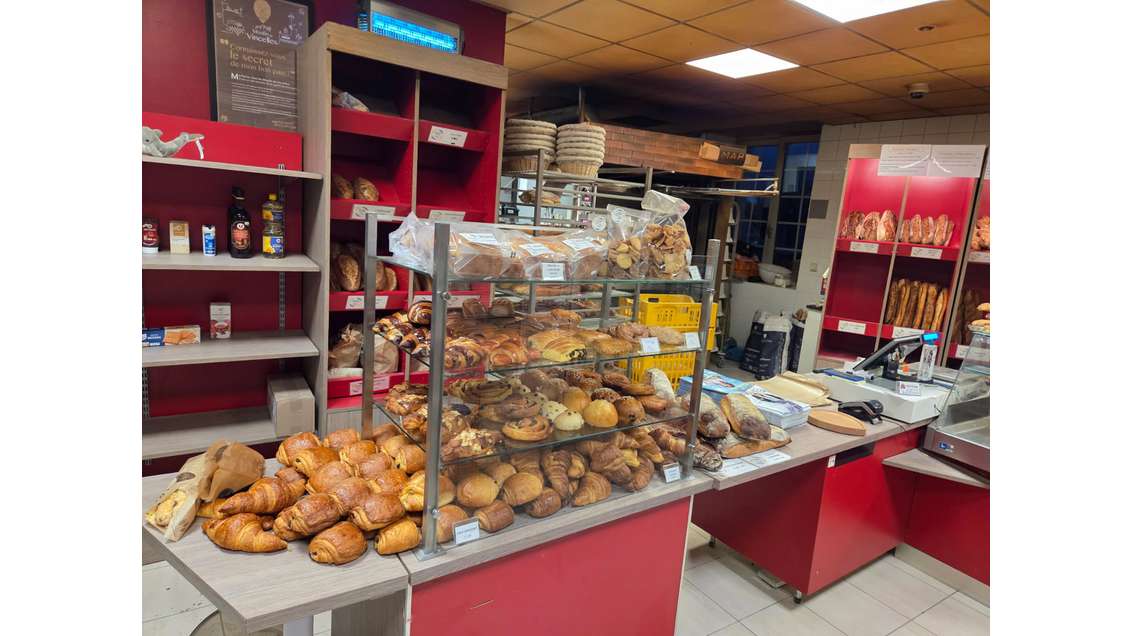 Cède boulangerie de village proche Lons le Saunier