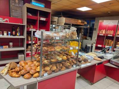 Cède boulangerie de village proche Lons le Saunier