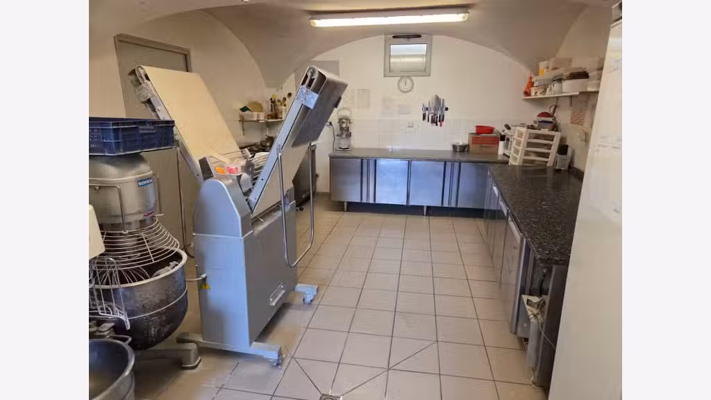 Cède boulangerie de village proche Lons le Saunier