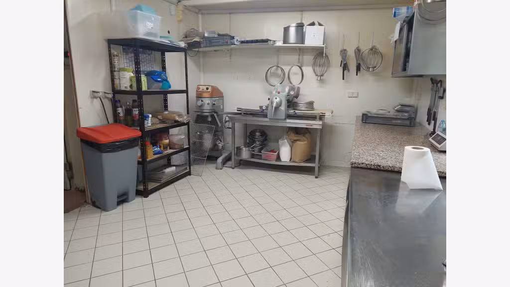 Vente très belle boulangerie poss logement Jura
