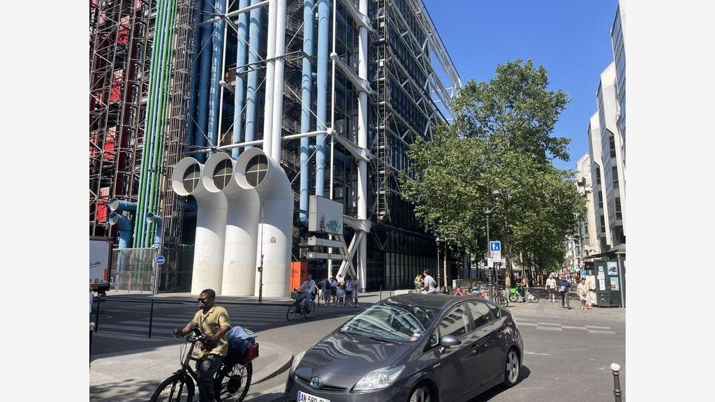 Vente belle boulangerie pâtisserie 75004 Beaubourg